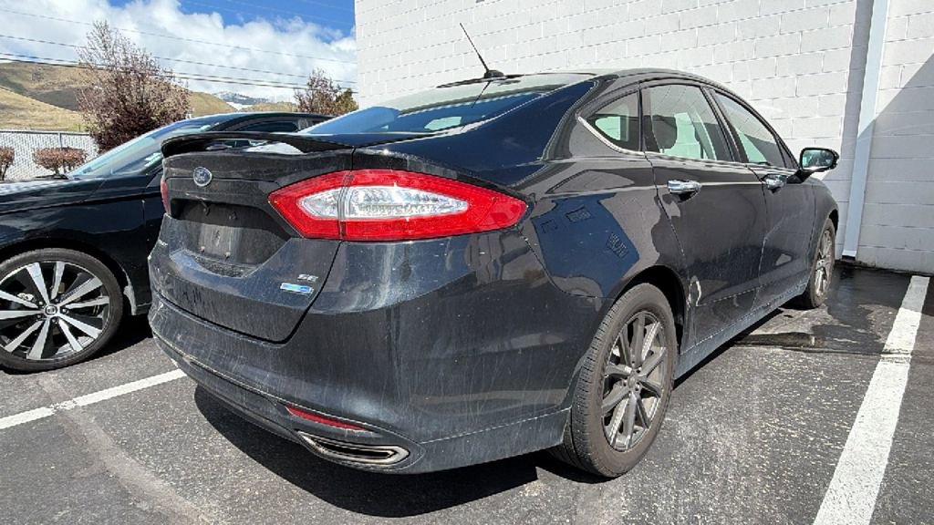 Used 2015 Ford Fusion SE w/ Equipment Group 201A image 2