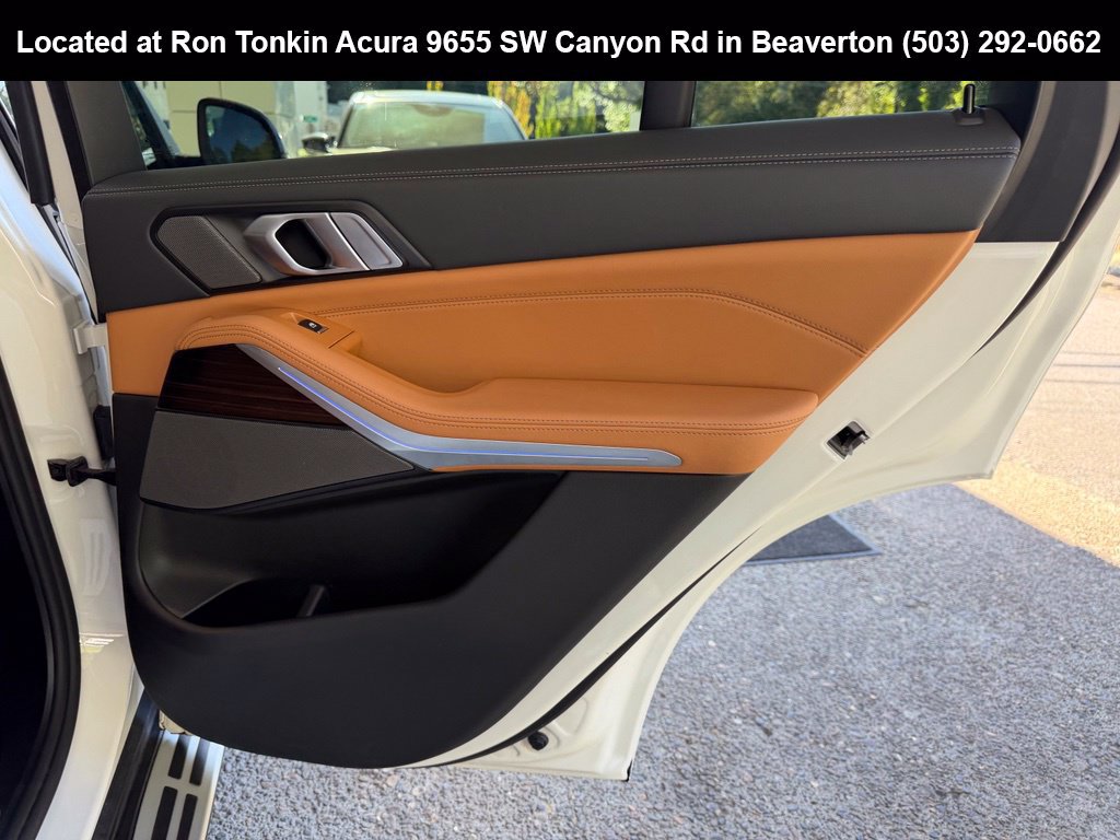 Used 2025 BMW X5 xDrive40i w/ Climate Comfort Package AWD/4WD image 29