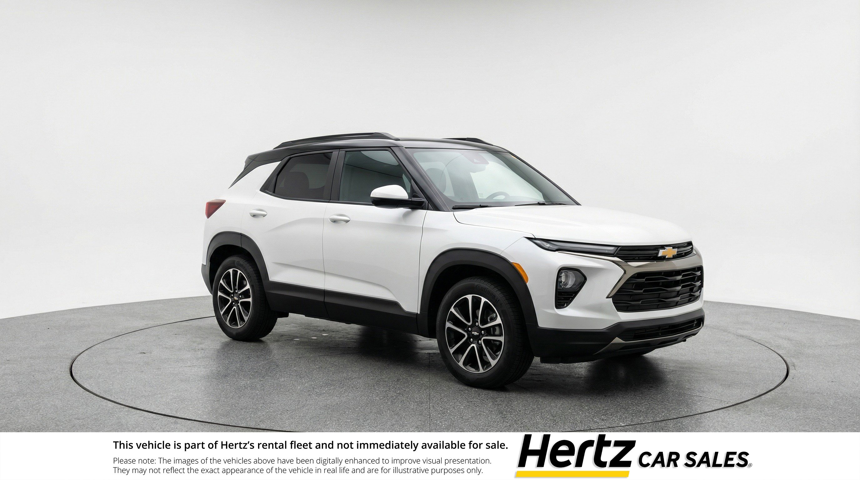Used 2025 Chevrolet TrailBlazer LT FWD image 1
