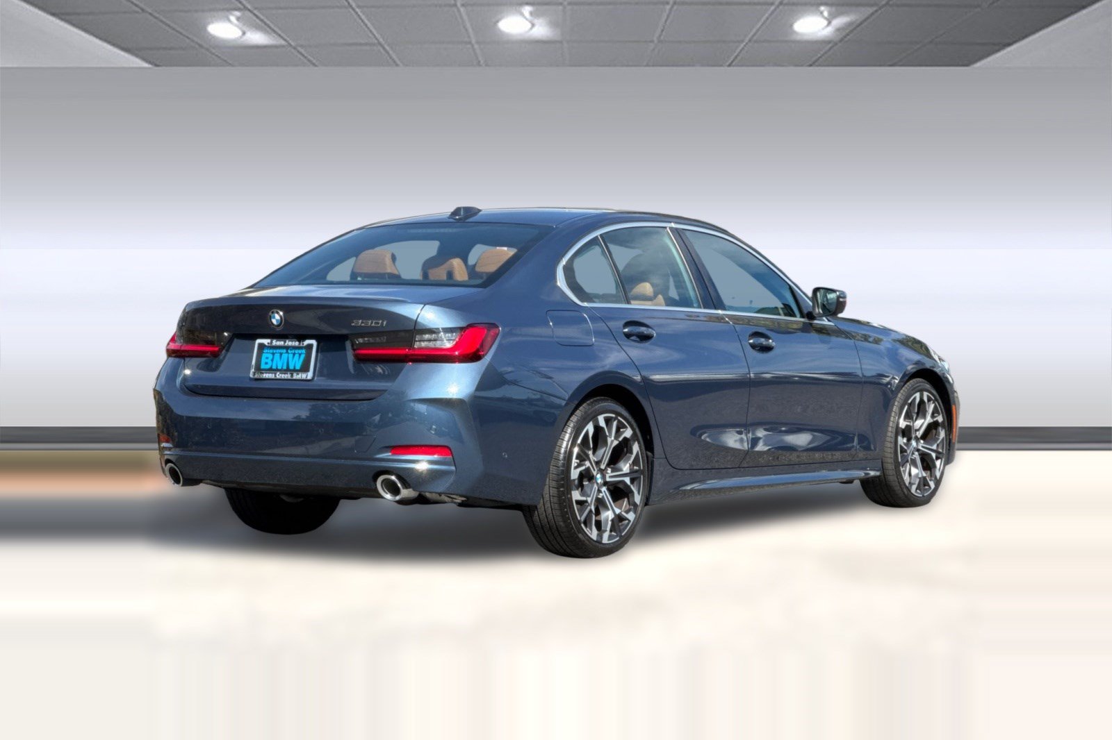 Used 2026 BMW 330i Sedan w/ Premium Package RWD image 9