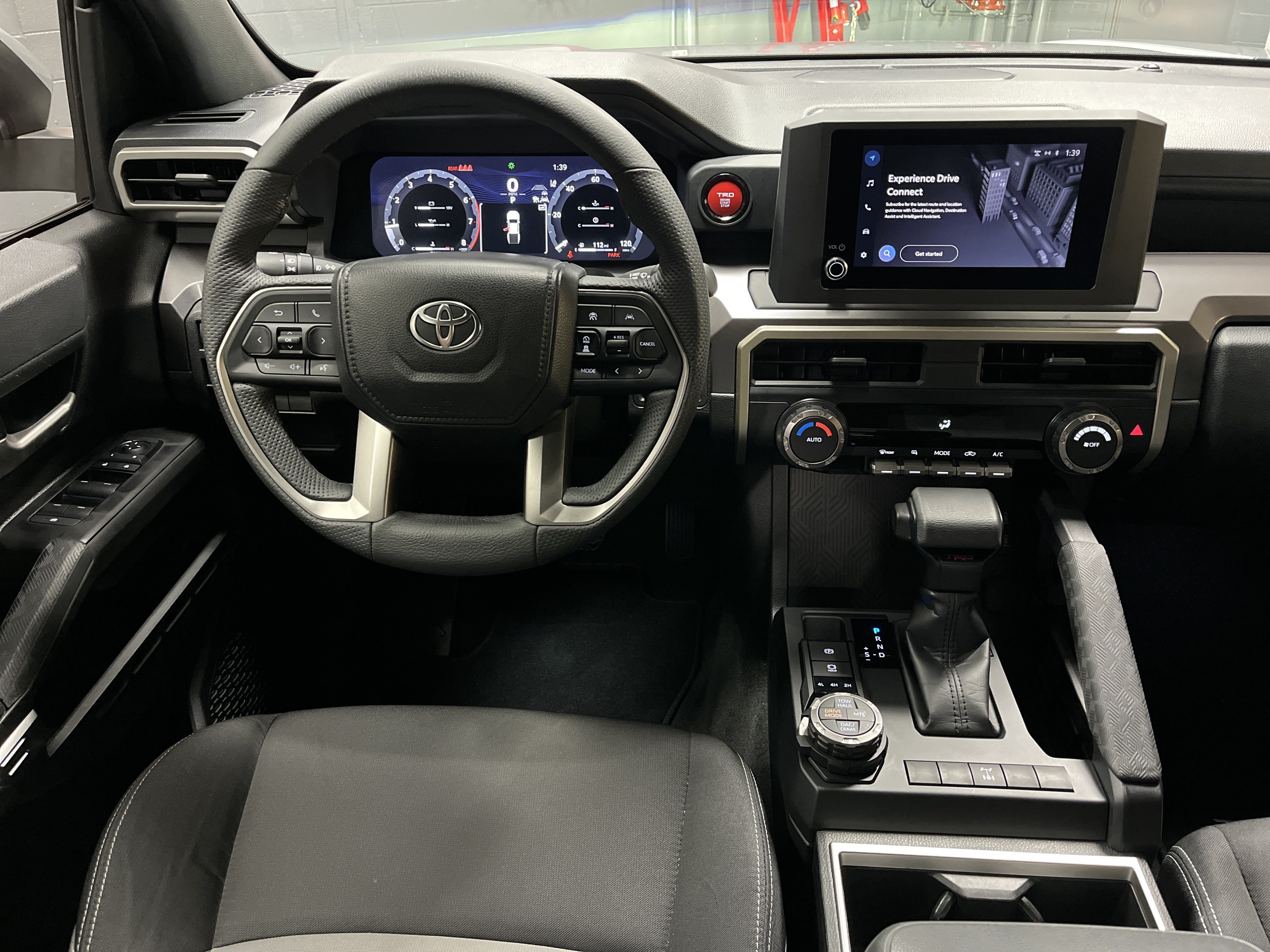 Certified 2025 Toyota Tacoma TRD Off-Road AWD/4WD image 28