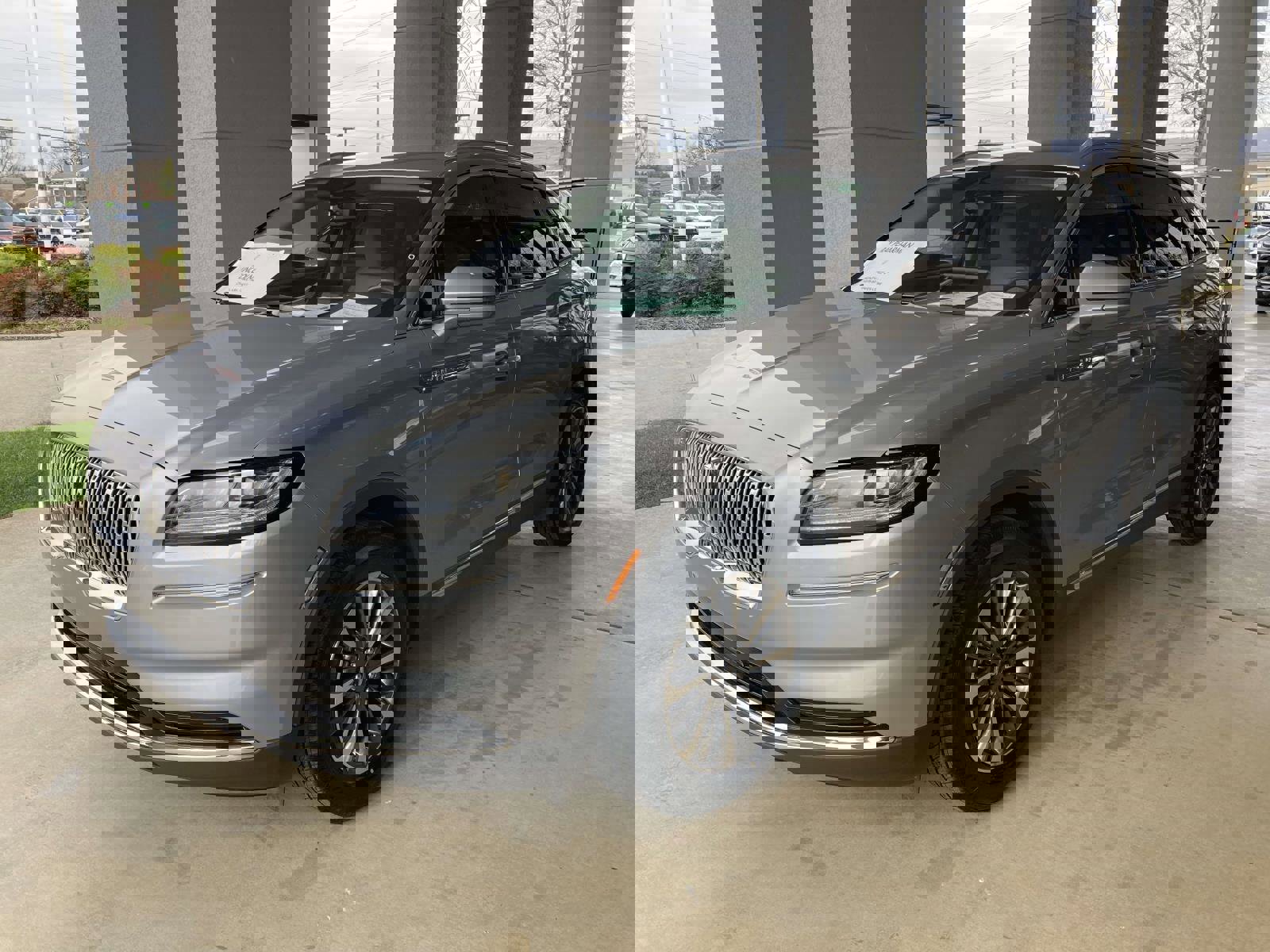 Certified 2021 Lincoln Nautilus FWD w/ Equipment Group 101A image 8