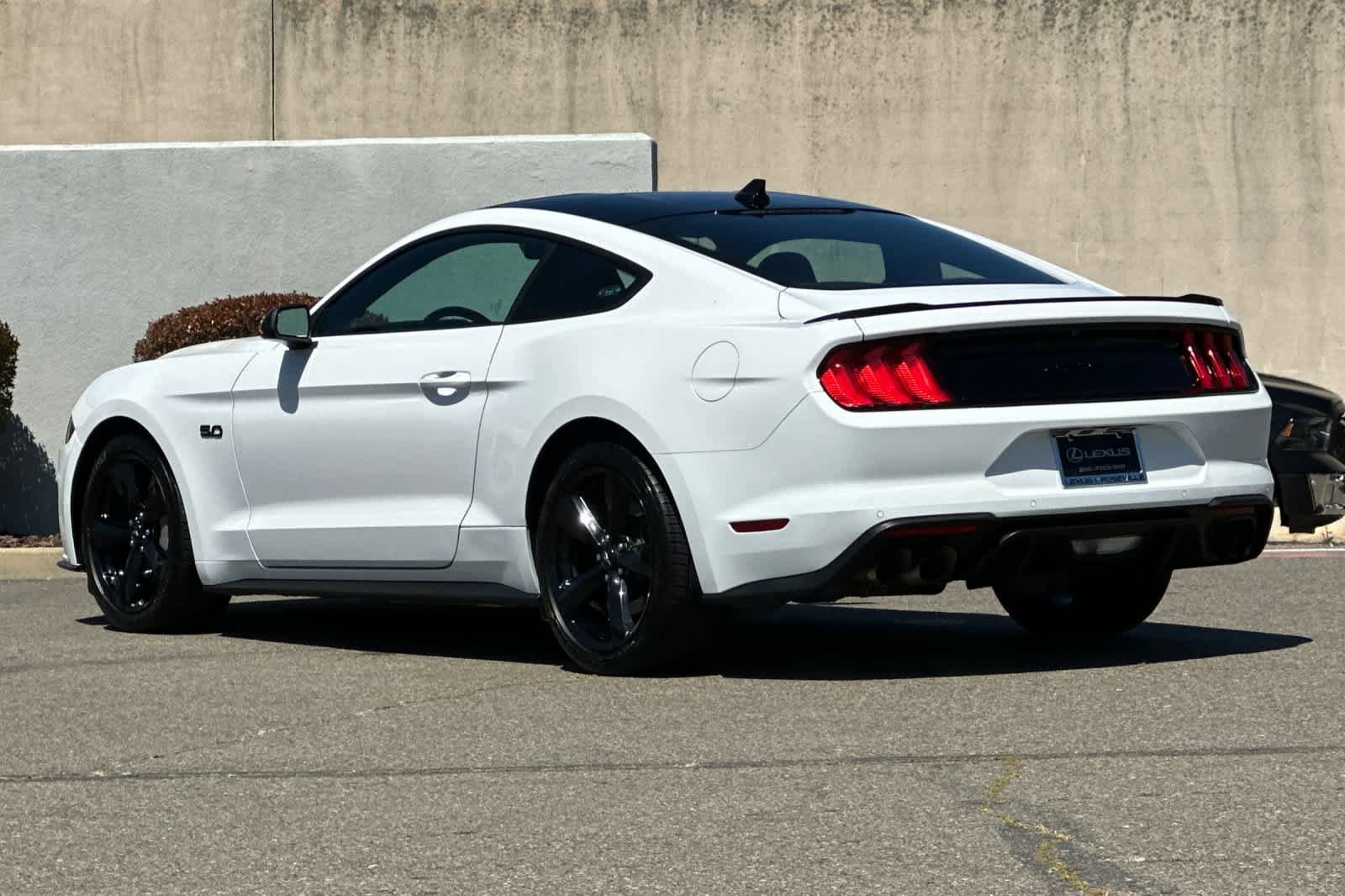Used 2022 Ford Mustang GT w/ Black Accent Package RWD image 6