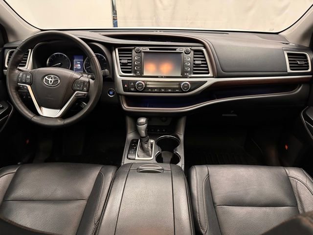 Used 2015 Toyota Highlander Limited Platinum image 7