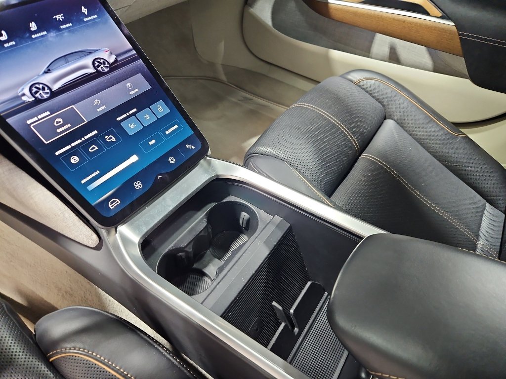 Used 2023 Lucid Air Grand Touring image 24