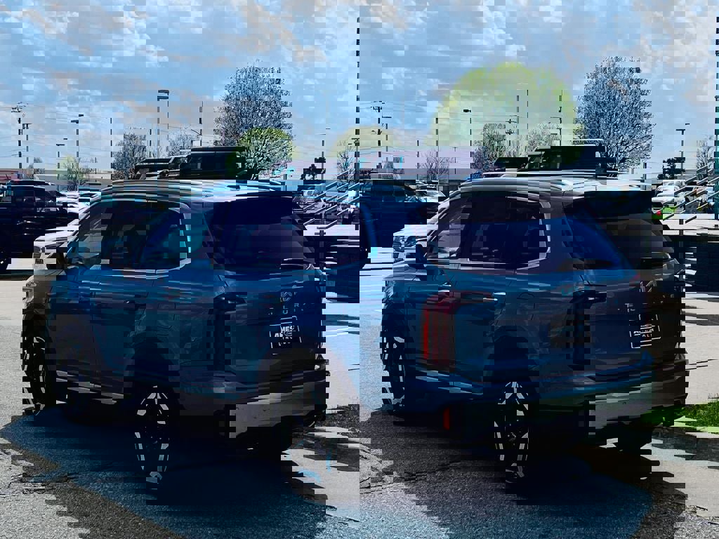 Used 2025 Kia Telluride S AWD/4WD image 4