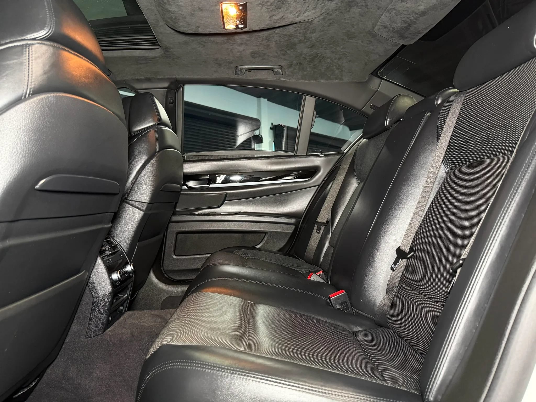 Used 2012 BMW ALPINA B7 RWD image 12