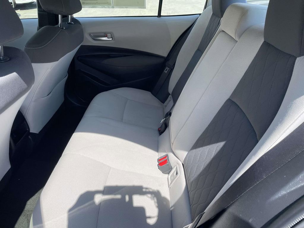 Used 2020 Toyota Corolla LE image 21