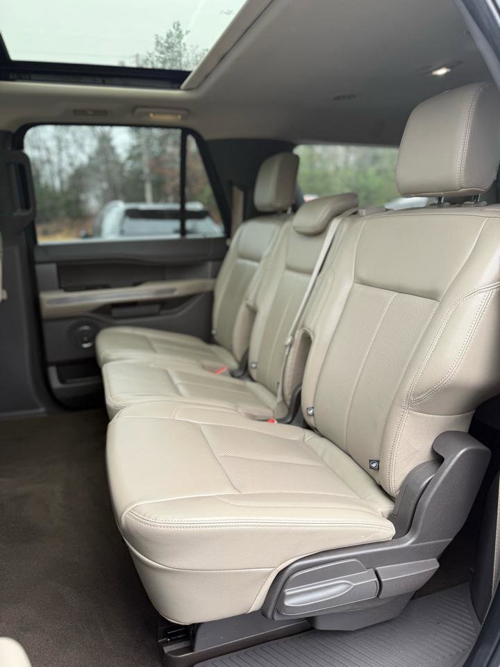 Used 2021 Ford Expedition Max XLT image 13