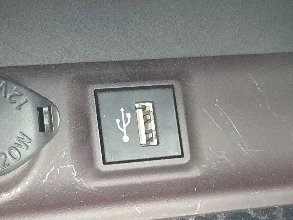 Used 2023 Toyota RAV4 Limited image 33