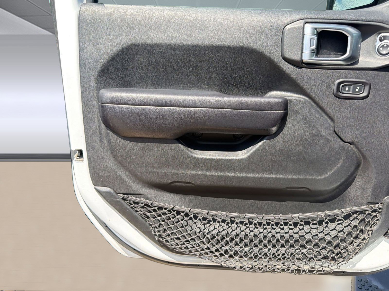 Used 2018 Jeep Wrangler Unlimited Sport S image 18