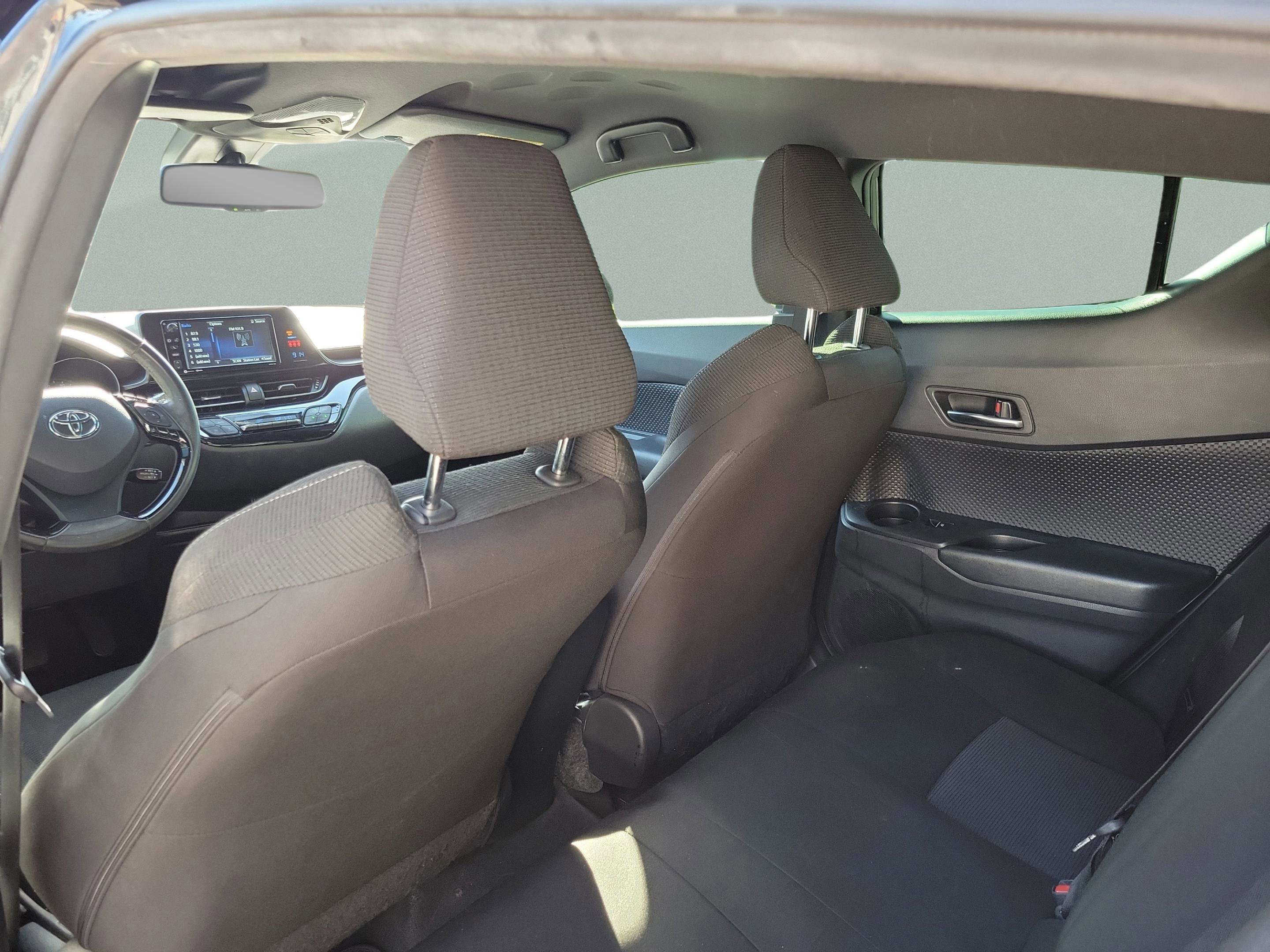 Used 2018 Toyota C-HR XLE FWD image 12