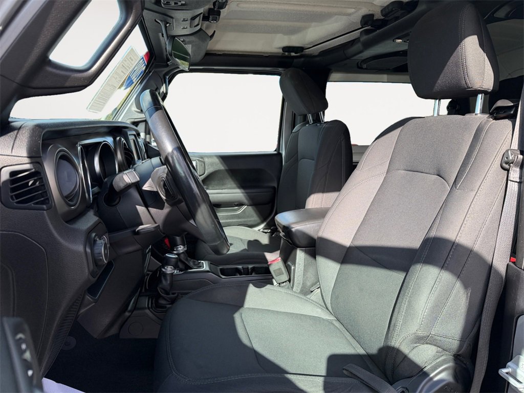 Used 2019 Jeep Wrangler Sport image 9