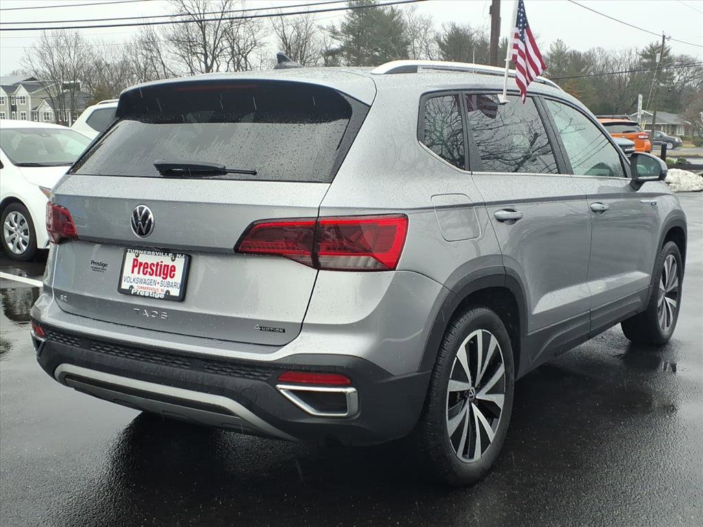 Certified 2023 Volkswagen Taos SE image 3