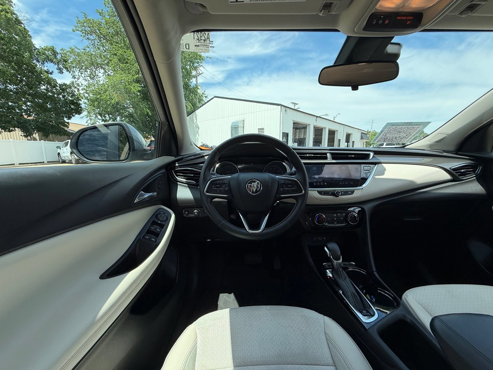 Used 2023 Buick Encore GX Preferred w/ Cold Weather Comfort Package FWD image 2