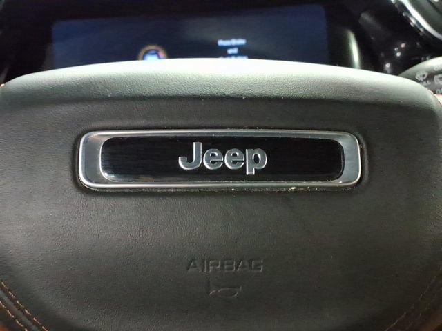 Used 2024 Jeep Grand Cherokee Summit AWD/4WD image 15