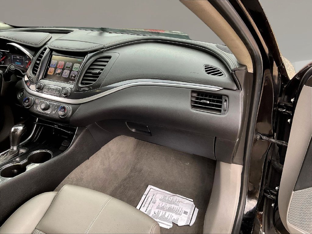 Used 2018 Chevrolet Impala LT FWD image 25
