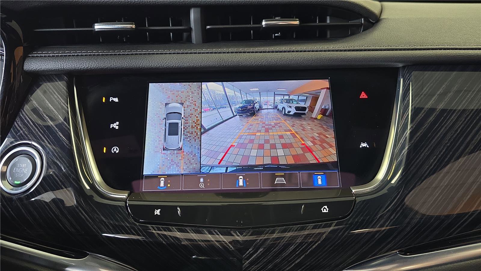 Used 2025 Cadillac XT6 Premium Luxury w/ Technology Package image 23