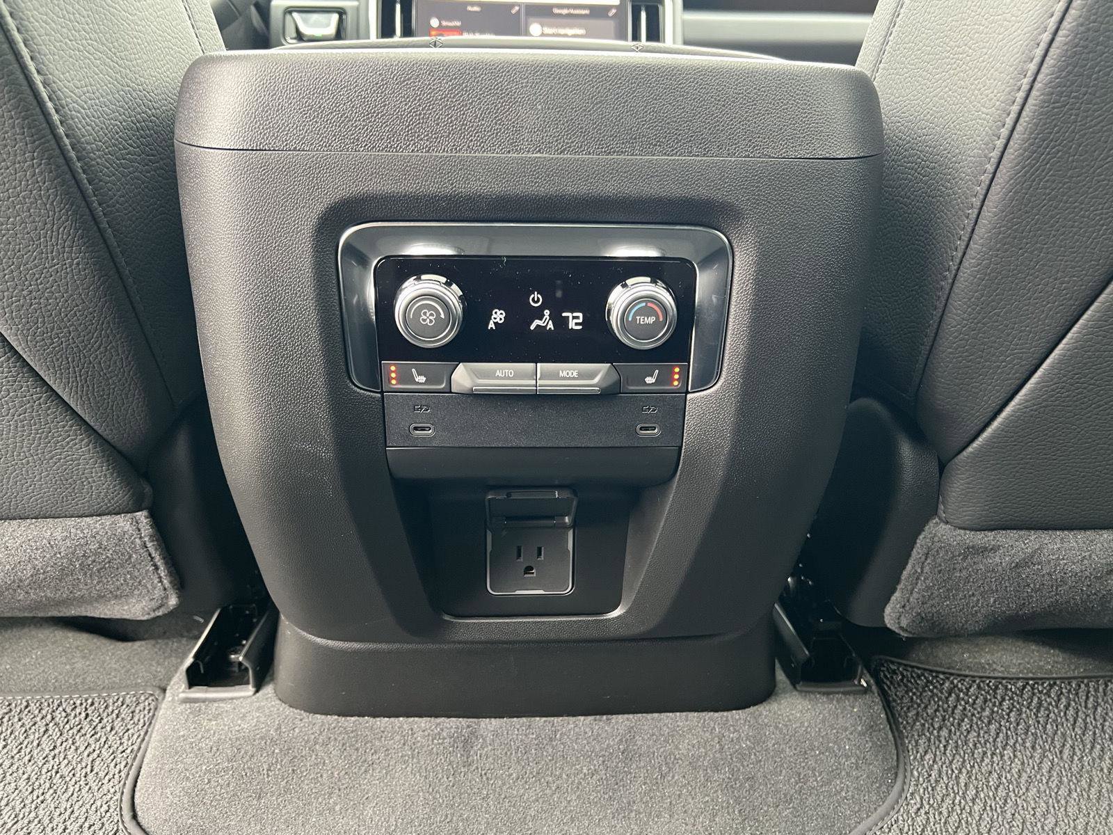 New 2026 GMC Yukon Denali AWD/4WD image 43