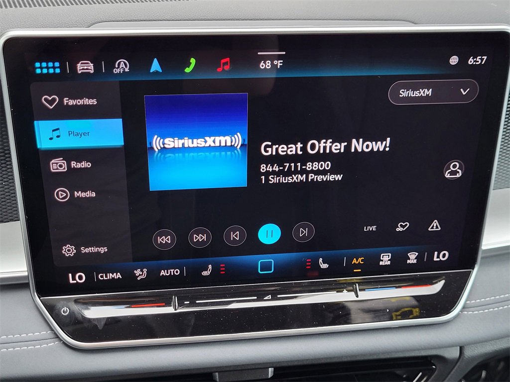 New 2025 Volkswagen Tiguan SE image 12