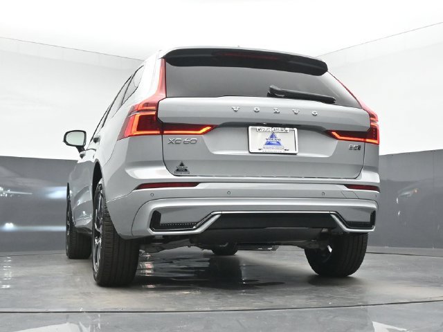 New 2027 Volvo XC60 B5 Core AWD/4WD image 39