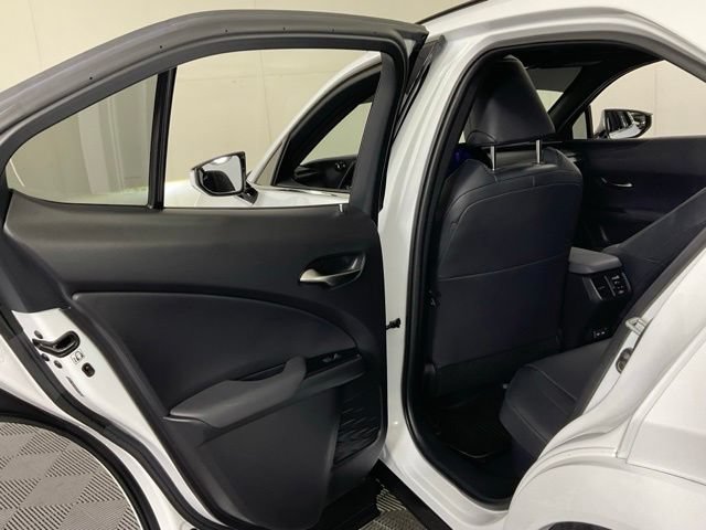 Used 2024 Lexus UX 250h F Sport AWD/4WD image 27
