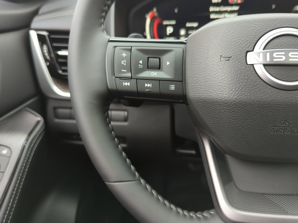 New 2026 Nissan Rogue Platinum image 16