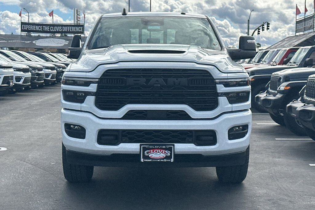 New 2026 RAM 3500 Laramie AWD/4WD image 9