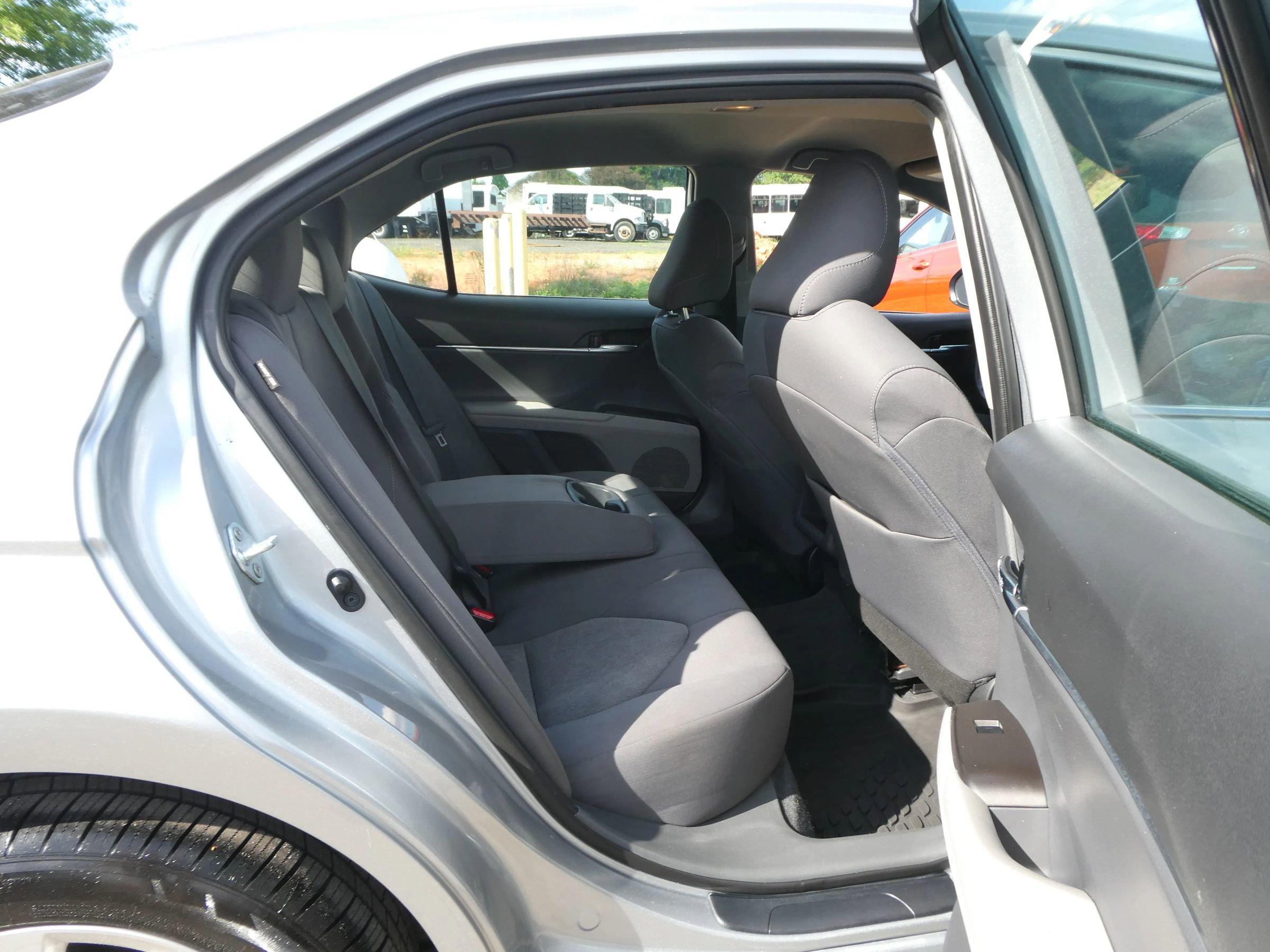 Used 2022 Toyota Camry LE FWD image 26