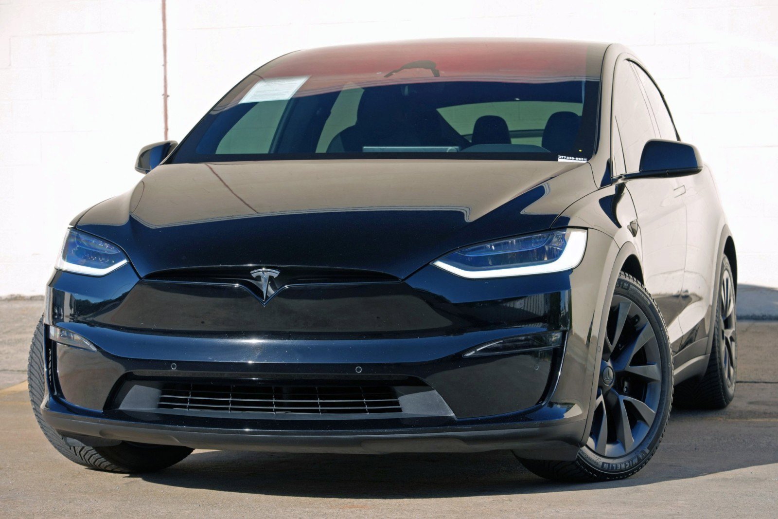 Used 2023 Tesla Model X image 3