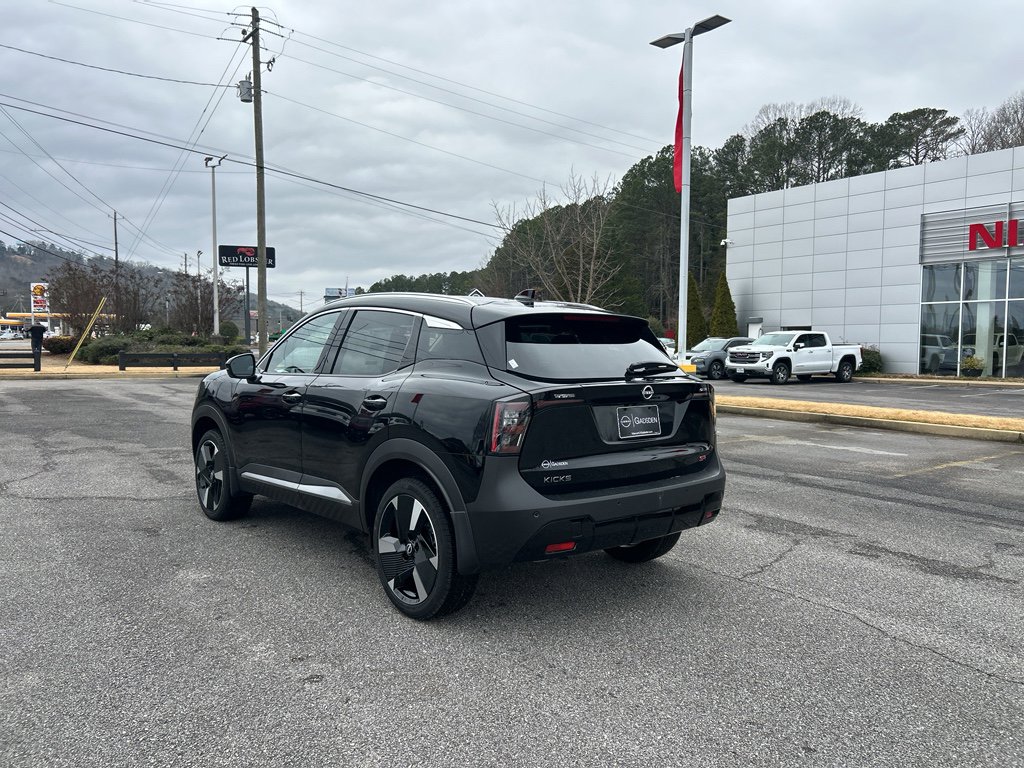 New 2026 Nissan Kicks SR image 6
