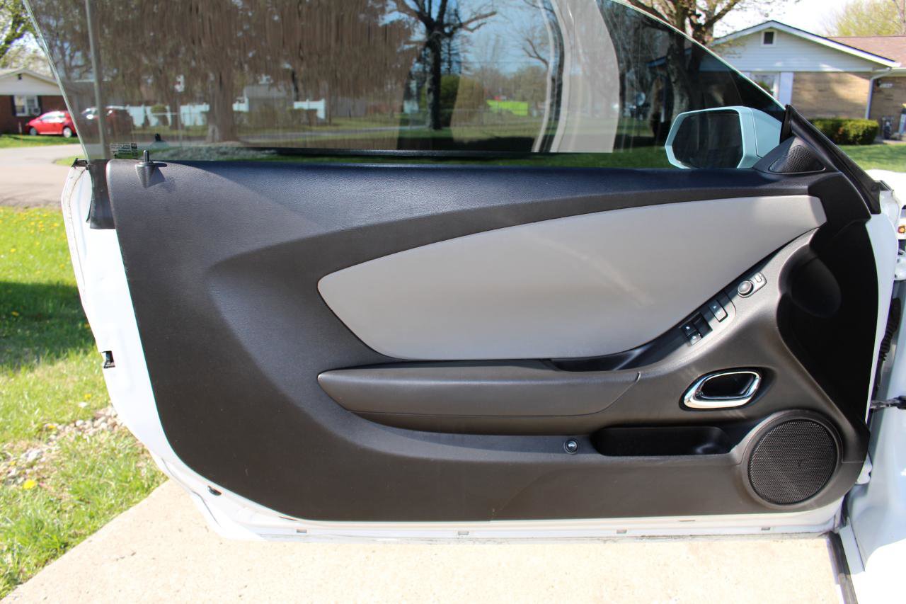 Used 2012 Chevrolet Camaro LS RWD image 12