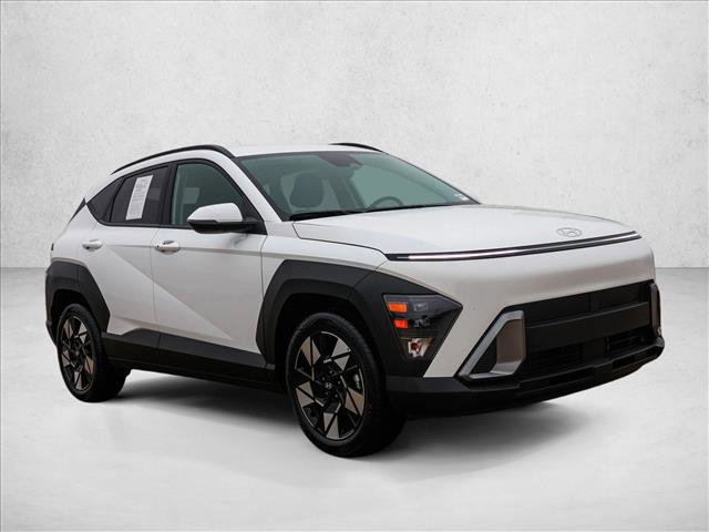 Used 2025 Hyundai Kona SEL image 3
