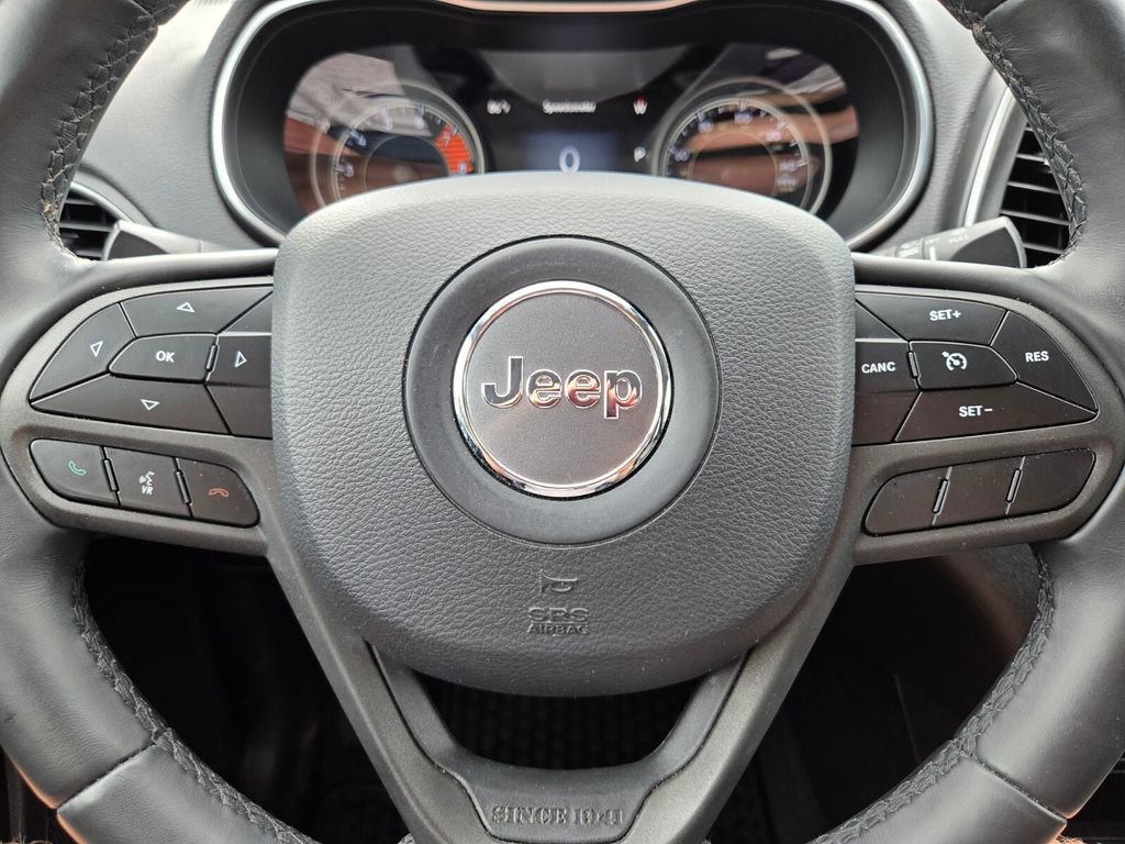 Used 2019 Jeep Cherokee Trailhawk w/ Trailer Tow Group AWD/4WD image 35