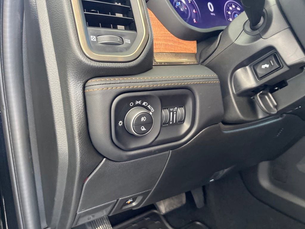 New 2024 RAM 2500 Limited AWD/4WD image 43