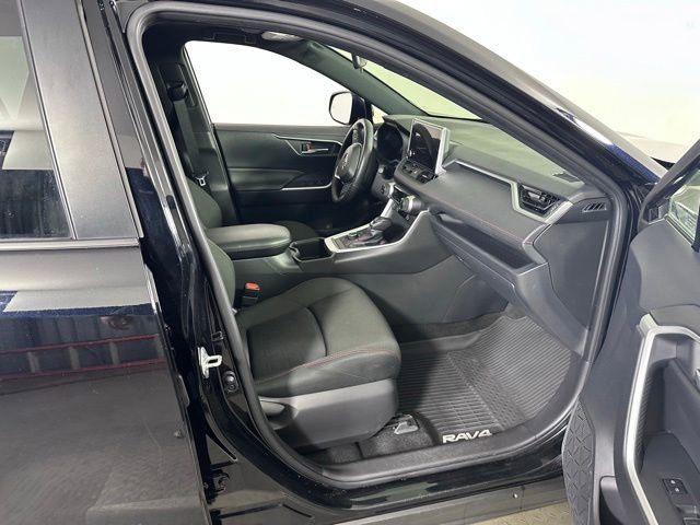 Used 2024 Toyota RAV4 SE w/ Weather & Moonroof Package AWD/4WD image 10