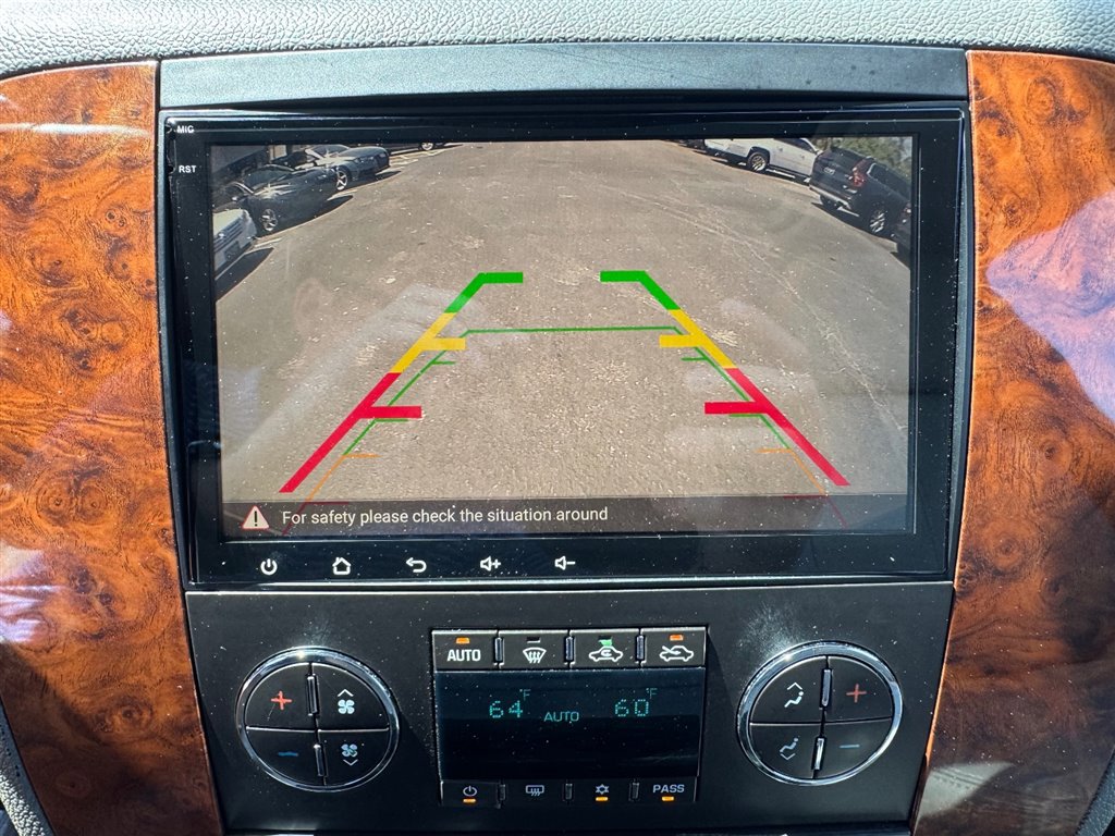 Used 2007 Chevrolet Avalanche LTZ w/ LTZ Preferred Equipment Group image 13