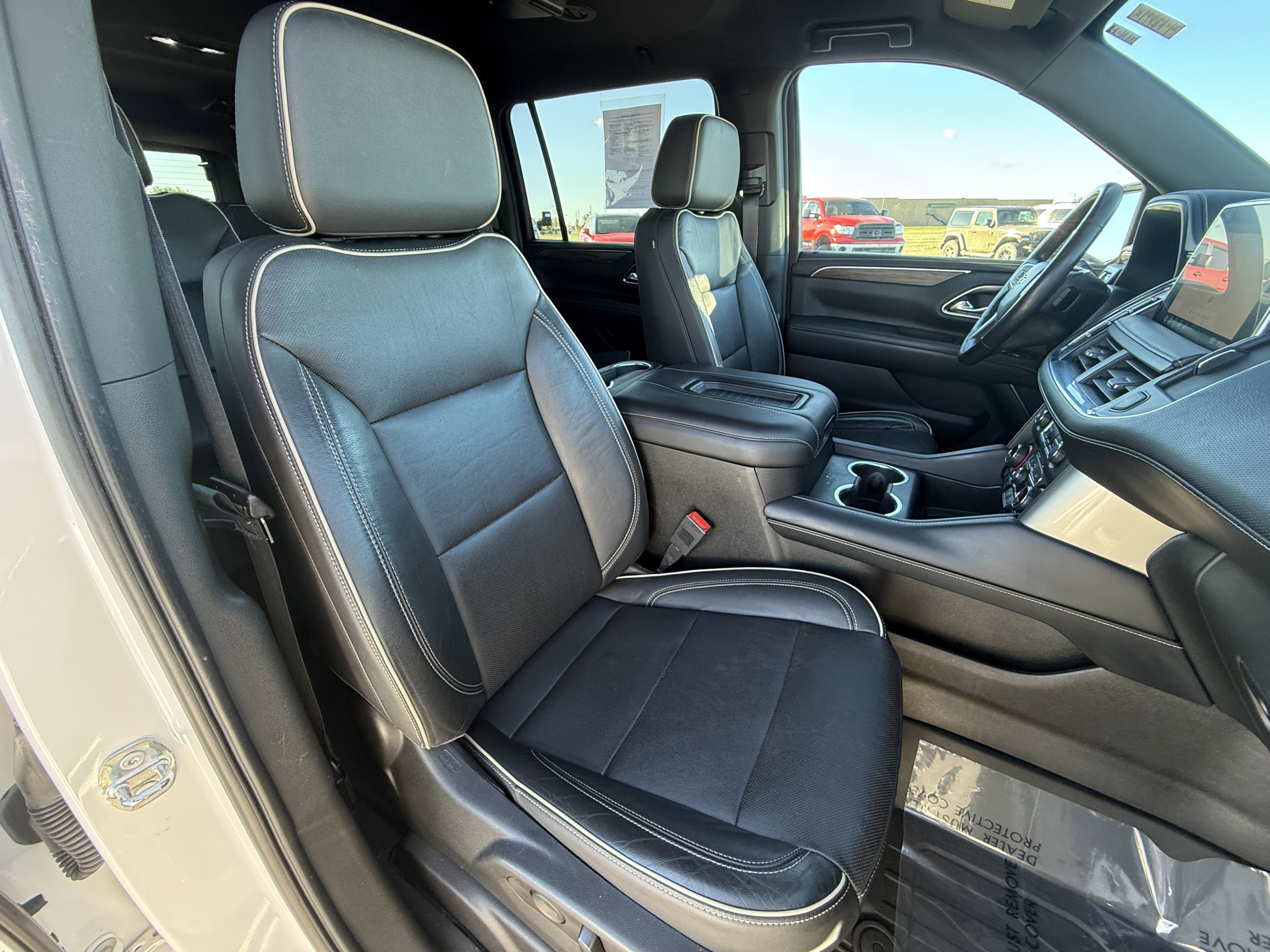Used 2021 Chevrolet Suburban Premier image 12