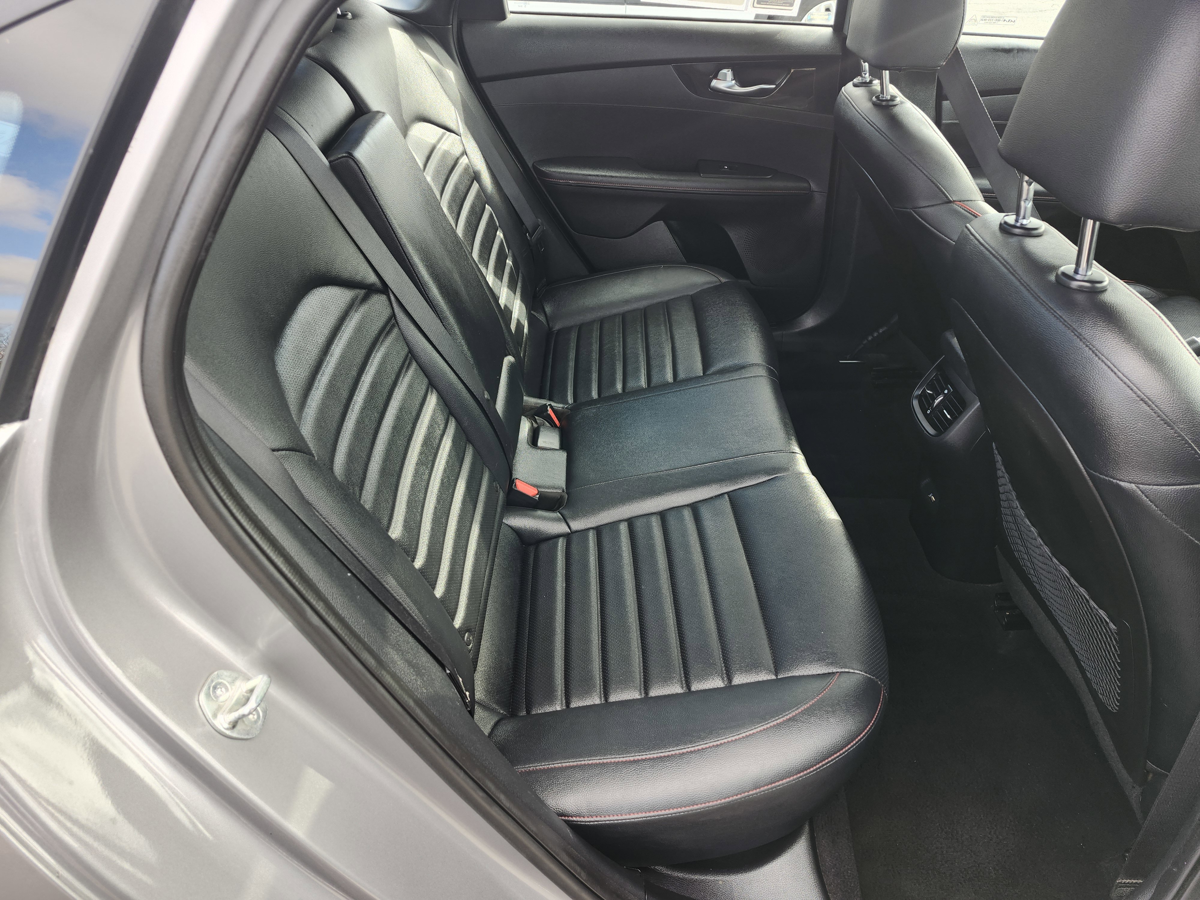 Used 2023 Kia Forte GT image 22