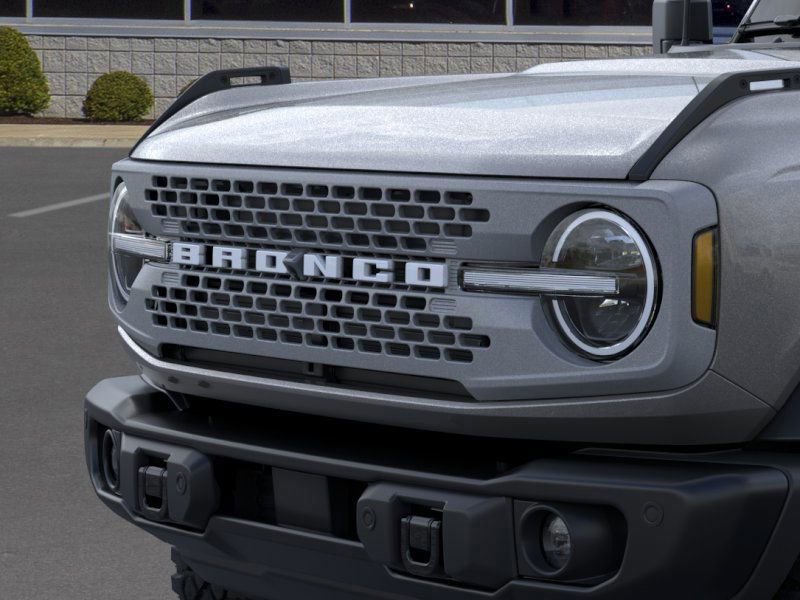 New 2025 Ford Bronco Badlands image 19