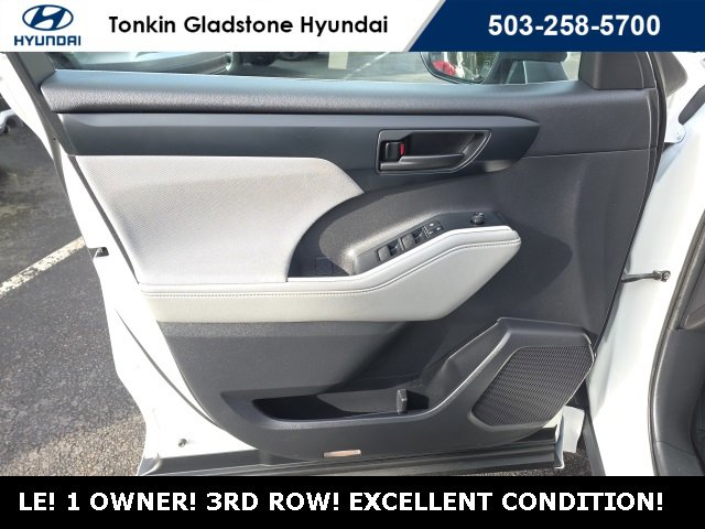 Used 2021 Toyota Highlander LE image 8