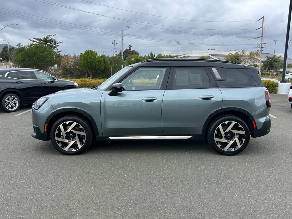 Used 2025 MINI Cooper Countryman S w/ Comfort Package Max AWD/4WD image 2