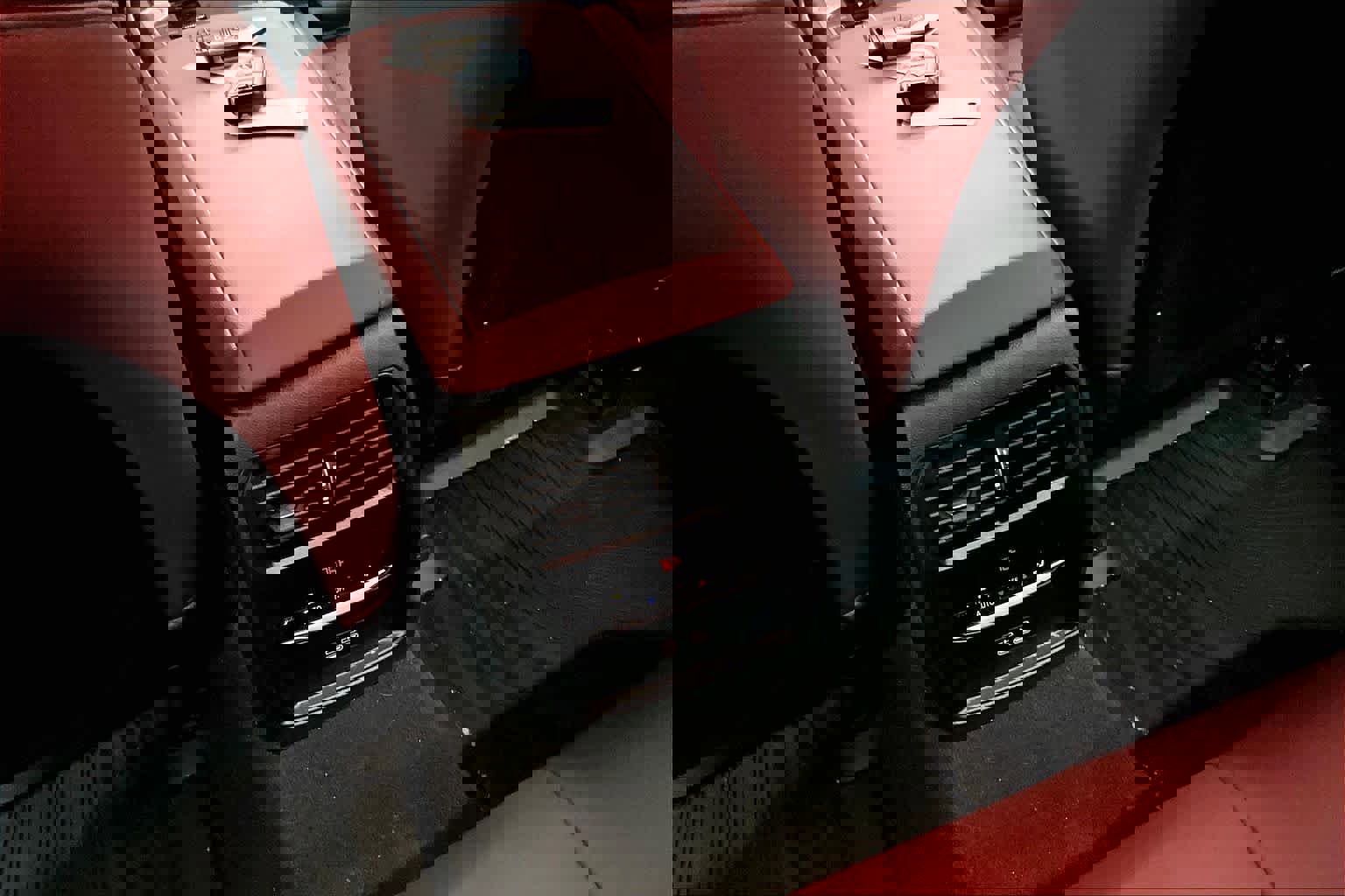 Used 2025 BMW 330i Sedan w/ Convenience Package image 38