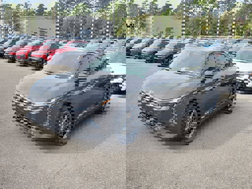 New 2026 Kia K4 LXS image 3