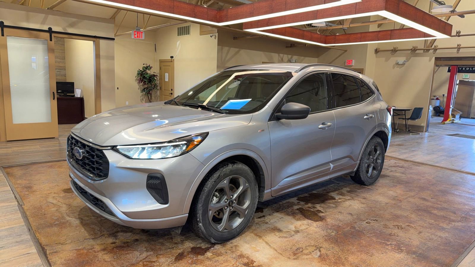 Used 2023 Ford Escape ST-Line image 8