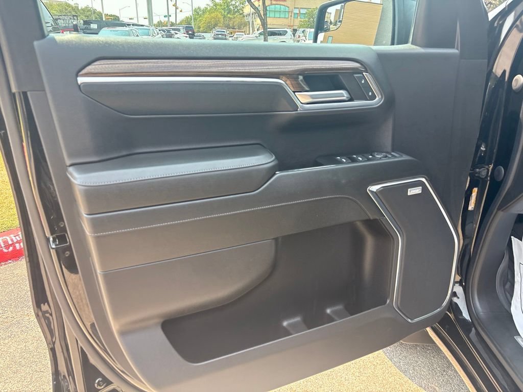 Used 2024 Chevrolet Silverado 1500 RST w/ Convenience Package II AWD/4WD image 11
