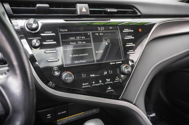 Used 2019 Toyota Camry SE w/ Audio Package FWD image 16