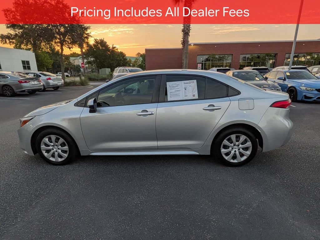 Used 2023 Toyota Corolla LE FWD image 8