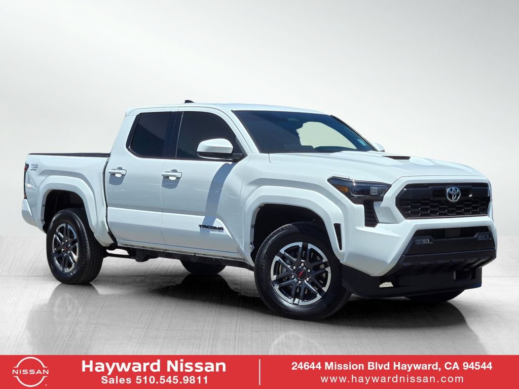 Used 2024 Toyota Tacoma TRD Sport AWD/4WD image 1