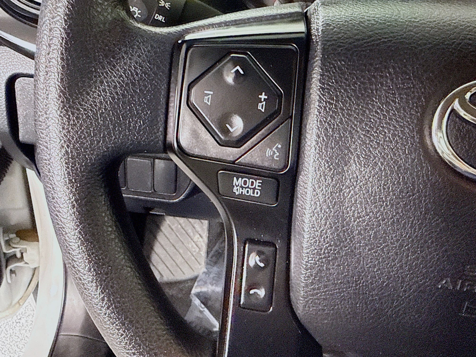 Used 2022 Toyota Tacoma SR image 14